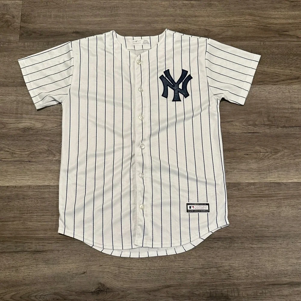 New York Yankees Gary Sanchez #24 Youth Jersey Large 14/16 Pinstripe Baseball